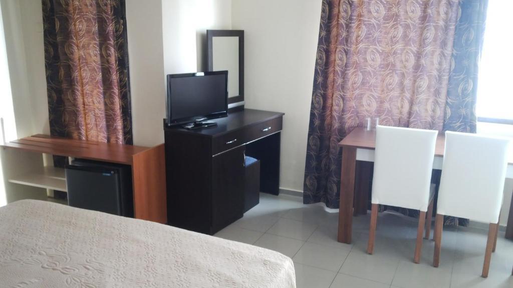 Melike Hotel *