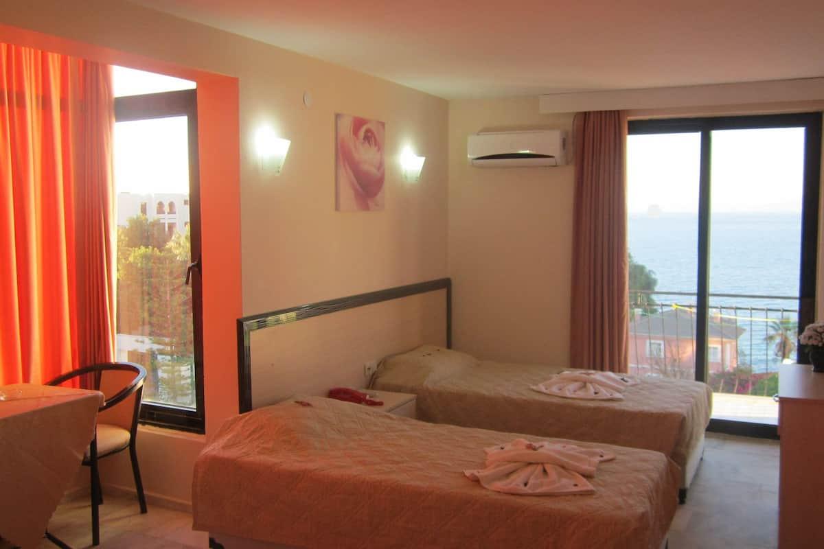 Melike * Kuşadası
